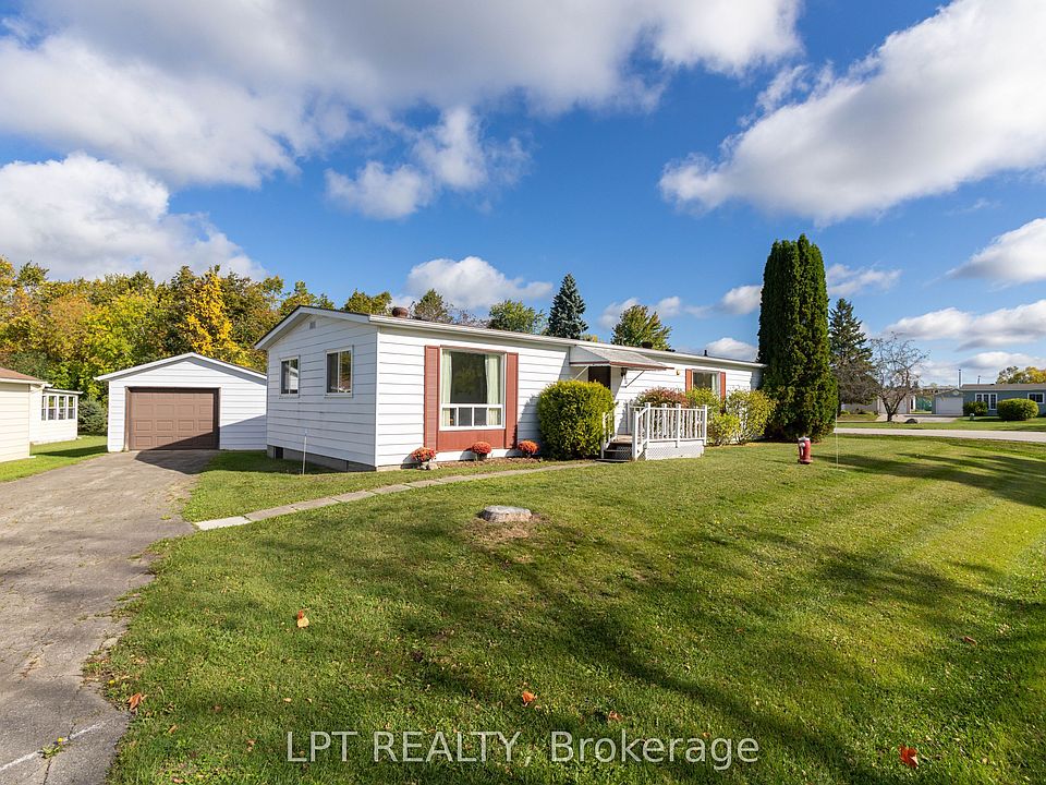 1st image of 11 Geneva Ct