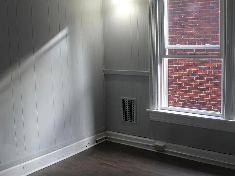 446 N Prospect St — Photo 7
