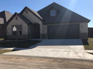 156 Windy Glen Dr, Decatur, TX 76234