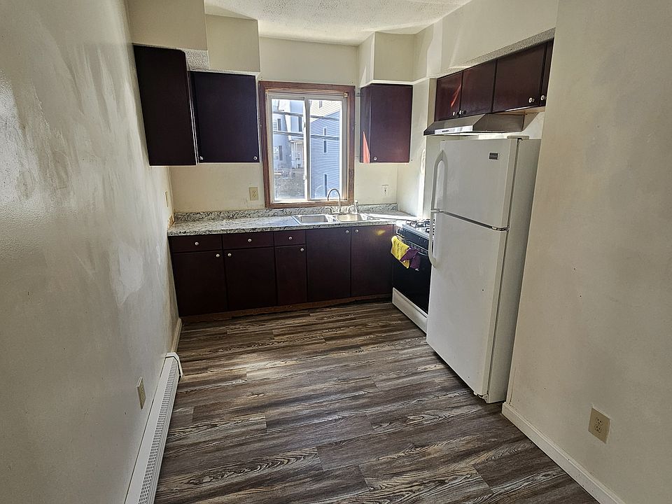 1st image of 364 Hope St #2S