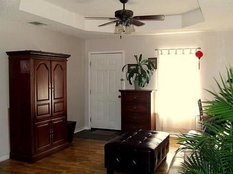 3rd image of 298 Dale Ave