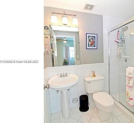 4th image of 1853 Jefferson Ave APT 7