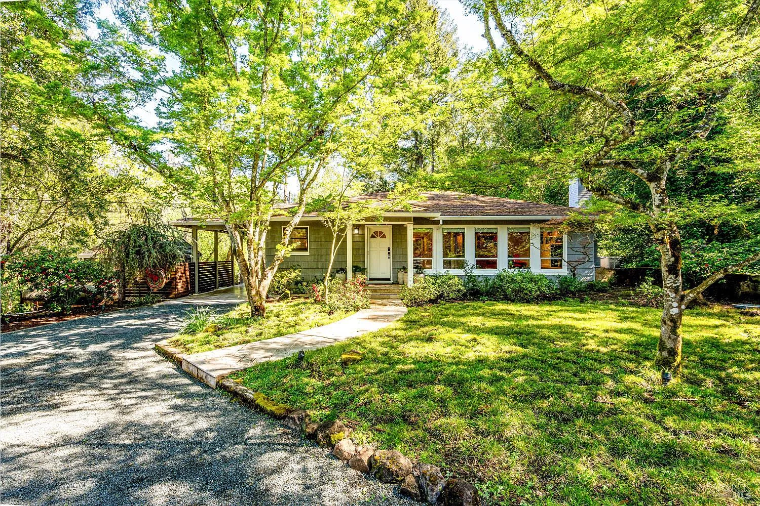 850 Conn Valley Road photo 1
