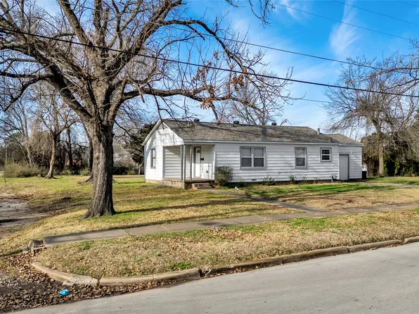 901 Johnson St, Terrell, TX 75160