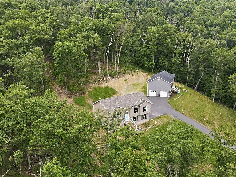 1617 Tomahawk Trl — Photo 34