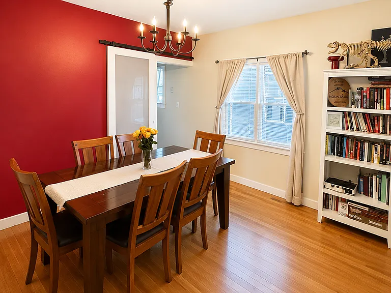 524 S Millwood Ave — Photo 4