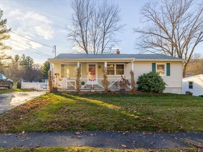 37 Sussex Ln, Worcester, MA, 01602