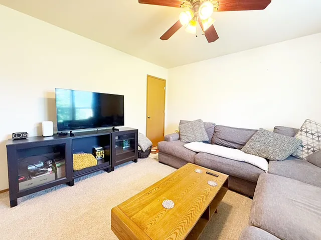 21302 Brevik Pl NW — Photo 17