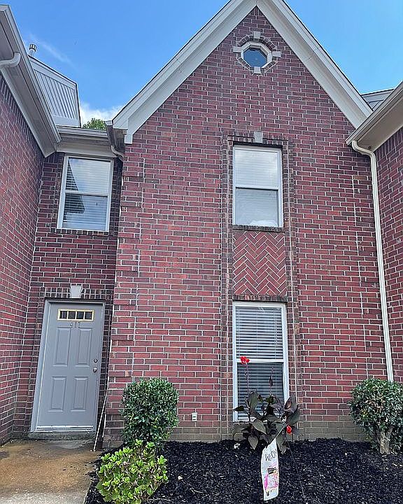 1st image of 417 Blair Dr
