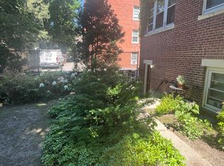 20 Concord Ave APT B, Cambridge, MA 02138