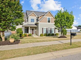 650 Monterey Pine Dr, Fuquay Varina, NC 27526