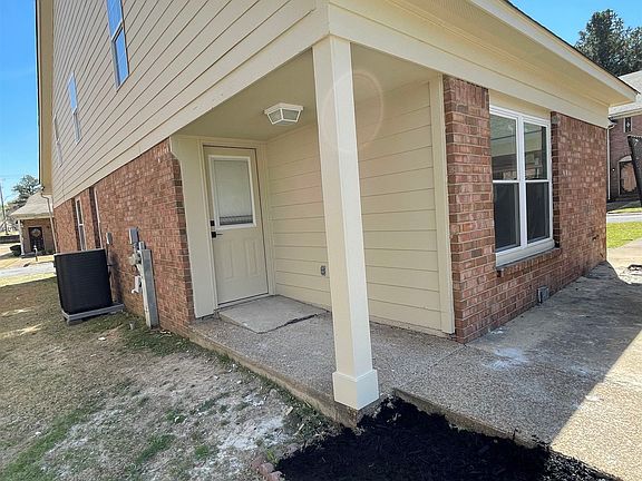 3rd image of 3903 Spumante Dr