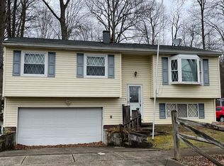 1039 Woodglen Ave, Newton Falls, OH 44444