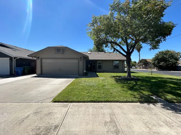 2088 Shadow Park Dr, Turlock, CA 95380