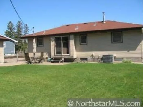 5259 Jeffery Dr, Mounds View, MN 55112