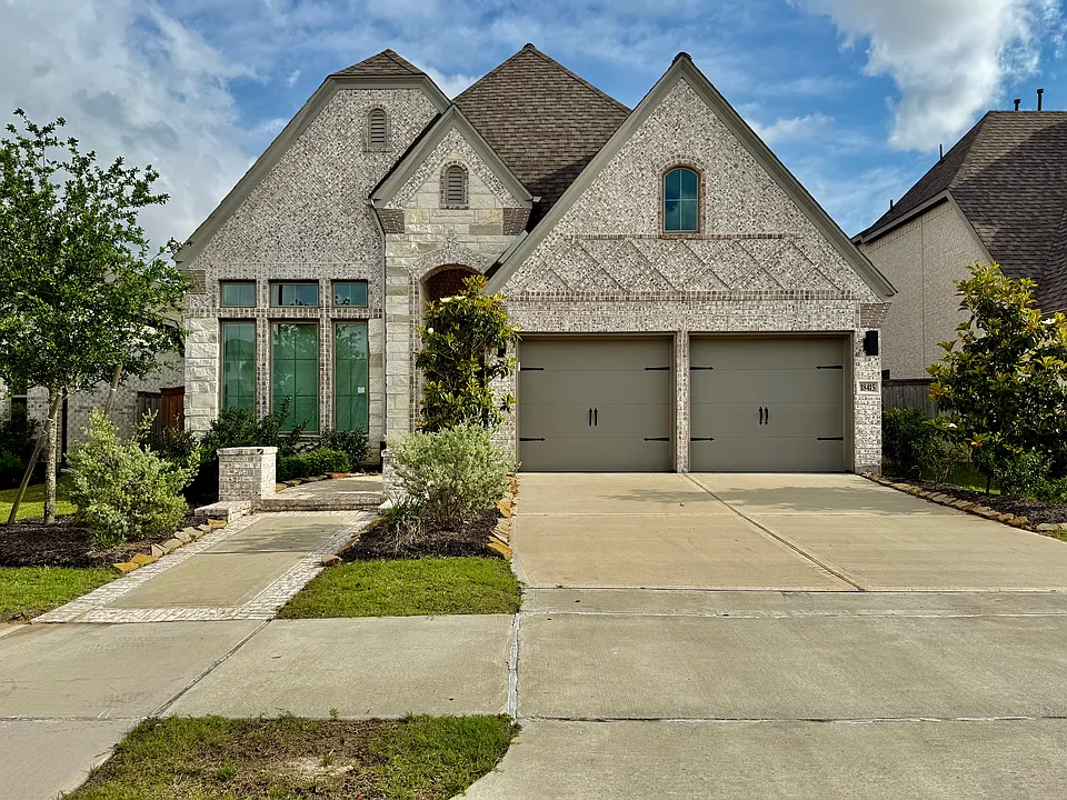 18415 Circle Bar Ranch Ct