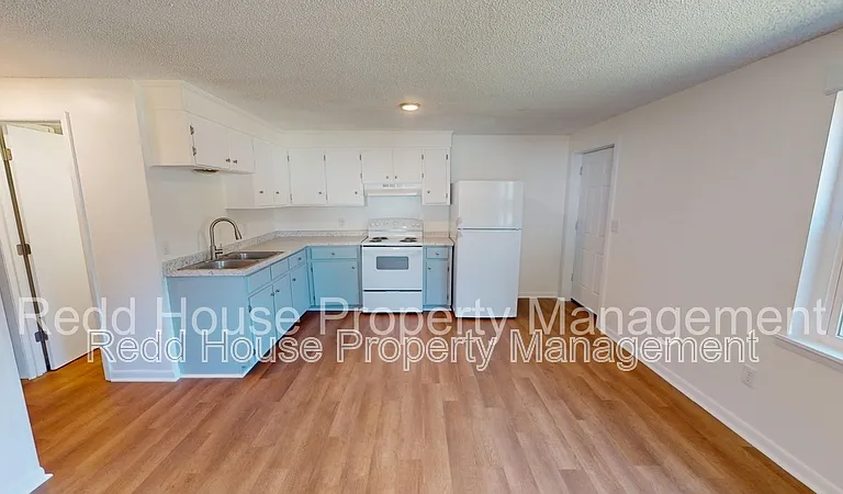 121 Grimes St #1 — Photo 6
