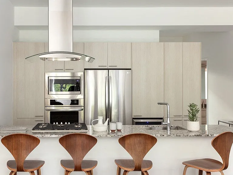 Optima Lakeview — Photo 31
