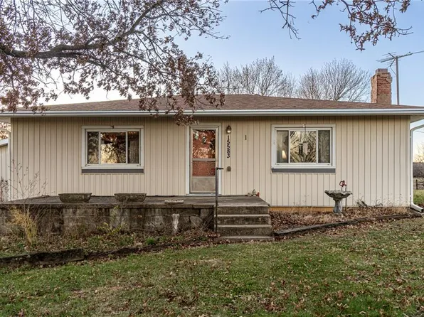 15583 254th St, Lawrence, KS 66044