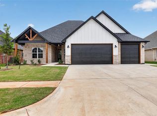 10404 SW 49th St, Mustang, OK 73064