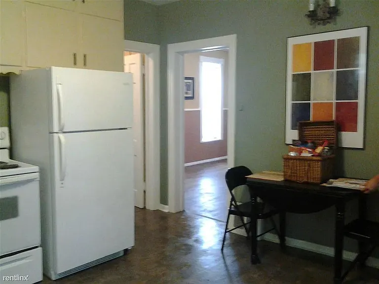 1537 Fulton St E — Photo 3