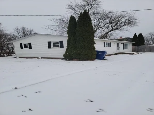 4835 Cole Rd, Saginaw, MI 48601