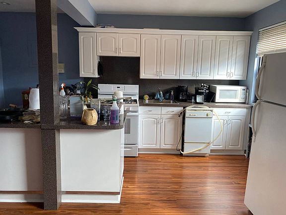 5th image of 8410 155th Ave Fl 2