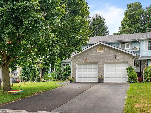 3rd image of 45 Freeman Cres