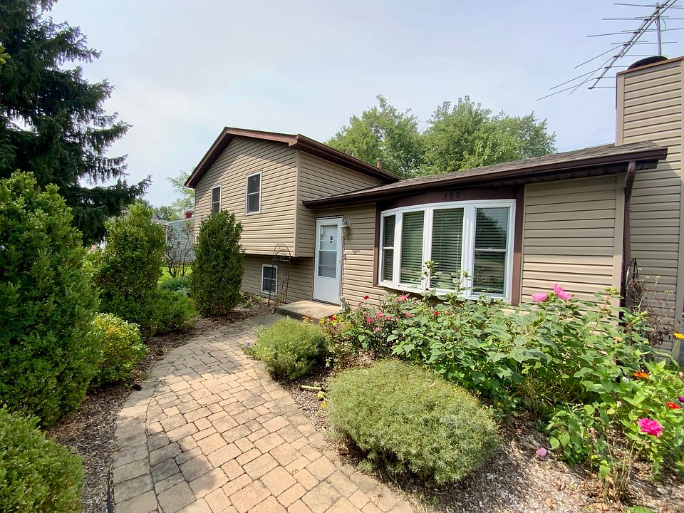 1st image of 592 Pine Grove Ave