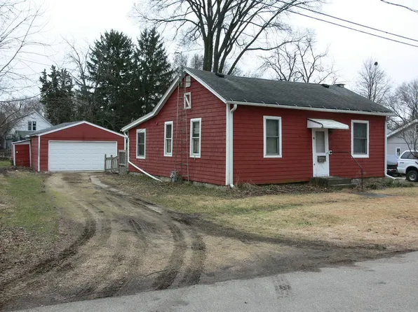 717 E Harrison St, Belvidere, IL 61008