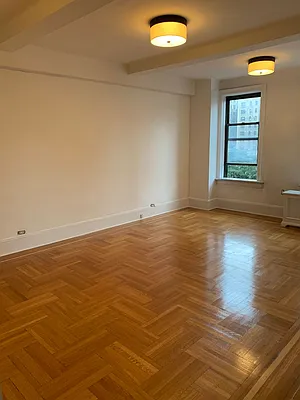 Rented by JMG Properties | media 33