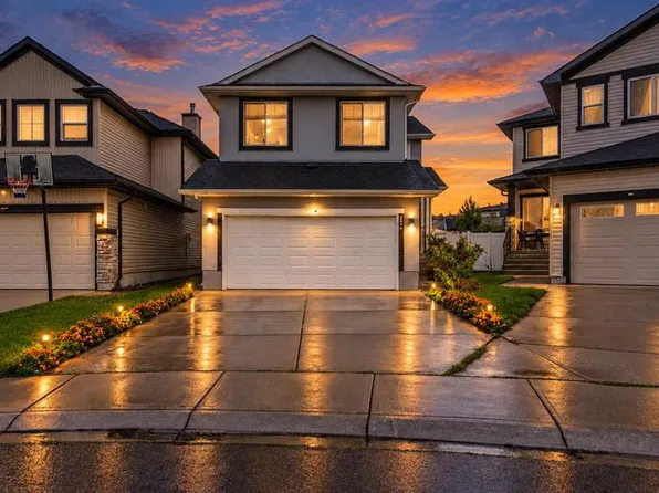 226 Saddlecrest Close W, Calgary, AB T3J 5B7