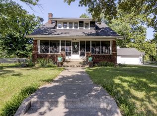 835 Woodland Dr, Mount Zion, IL 62549