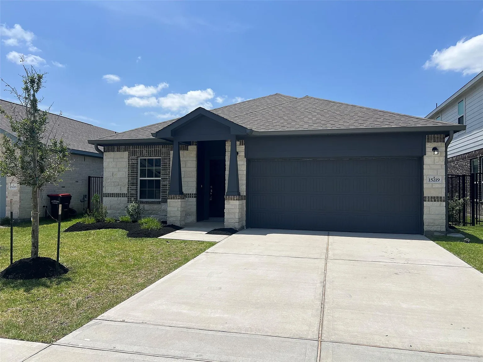 4 bed, 2.0 bath, 1877 sqft, $2,795 — Photo 1