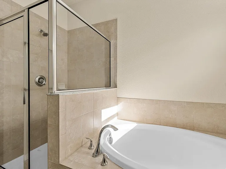 11711 Breadfruit Ln — Photo 32