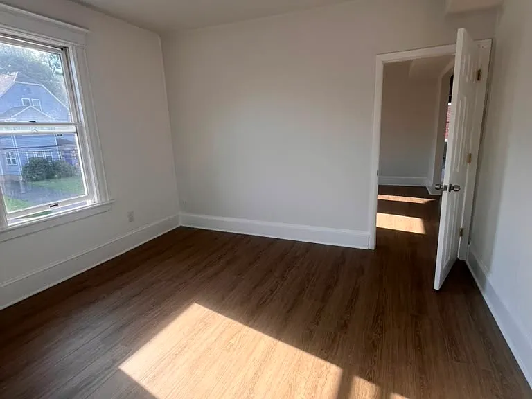 190 Park Rd #2 — Photo 2