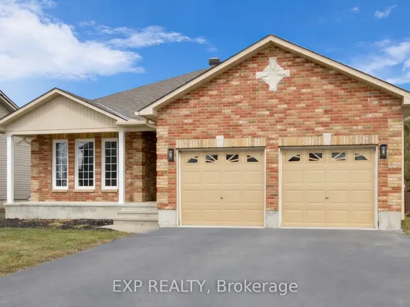 84 Comba Dr, Carleton Place, ON K7C 4W2