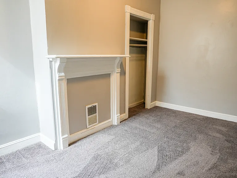 2532 Francis St — Photo 17