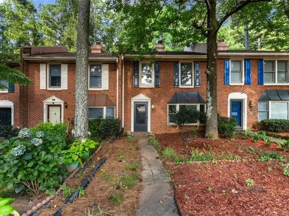 988 Chippendale Ln, Norcross, GA 30093