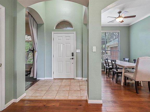 5th image of 708 Biscayne Dr