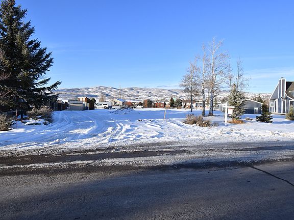 3rd image of 295 E Countryside Cir