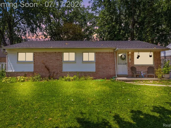 15166 Kerstyn St, Taylor, MI 48180