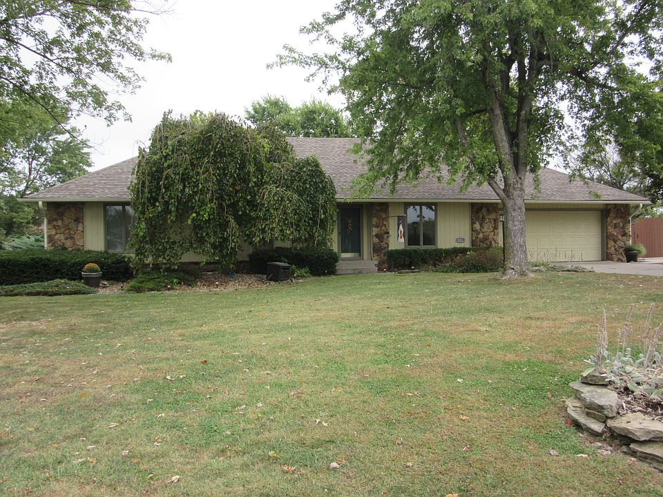 1st image of 625 Fairway Dr