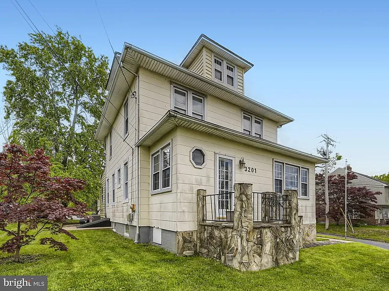 3201 E Joppa Rd — Photo 28