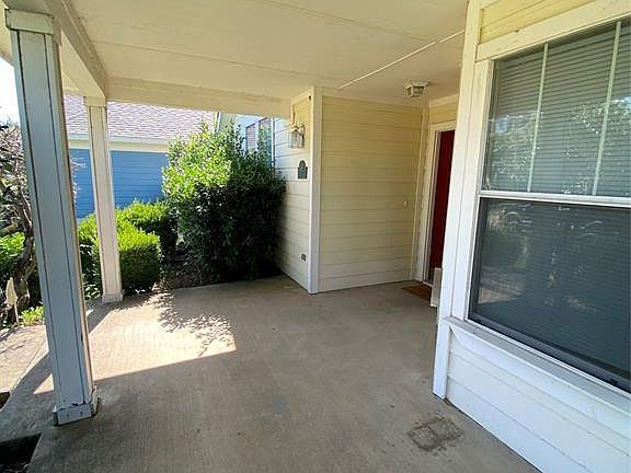 2nd image of 10334 Waterbury Dr