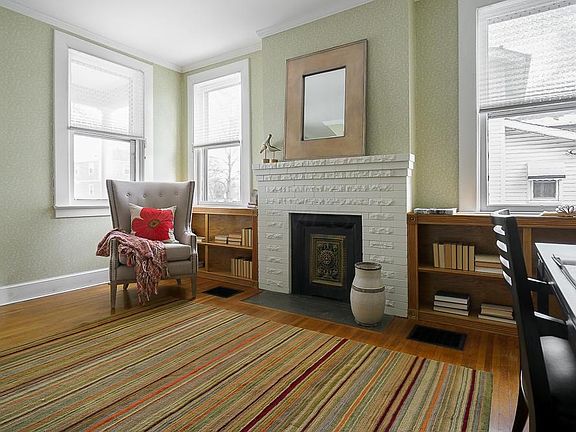 2nd image of 1689 W 3rd Ave