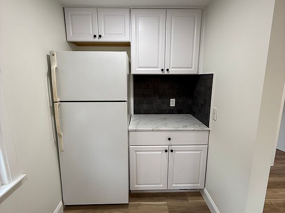 4th image of 1305 Wilson Ave Floor 2