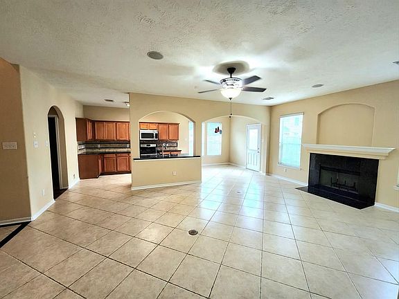 3rd image of 9411 Vander Rock Dr