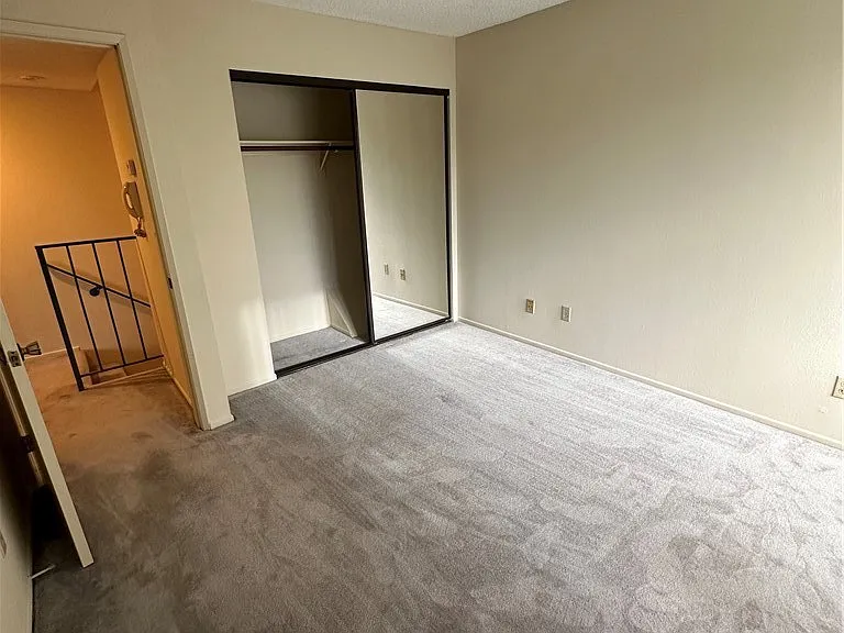 420 Milford St — Photo 33