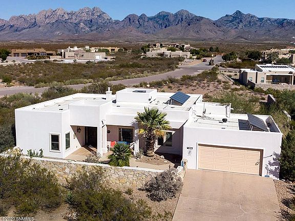 3rd image of 3995 Desert Broom Ct